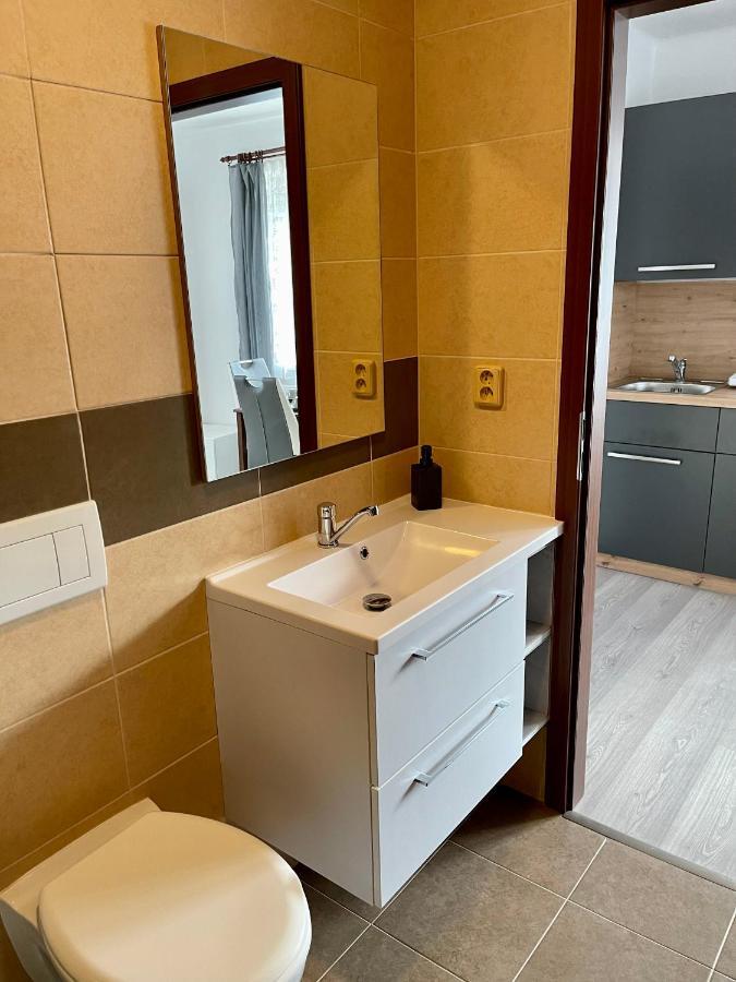 Apartmany Marjanka Jenisovice  Buitenkant foto
